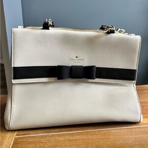 Kate Spade purse with bow